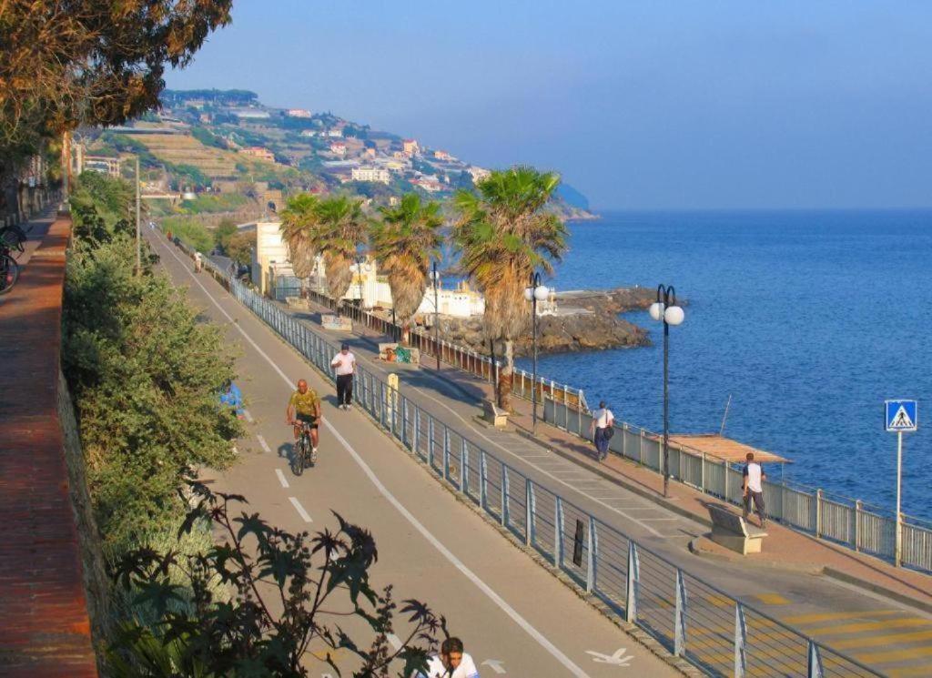 Giardino In Citta; Centralissimo سانريمو المظهر الخارجي الصورة